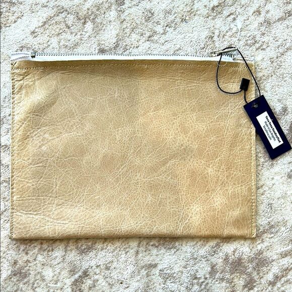 Vena vena NWT Beige Textured leather Clutch - Picture 1 of 7